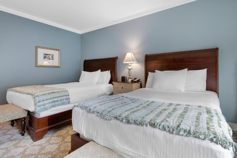 Resort View Porch Room - 2 Double Beds interior