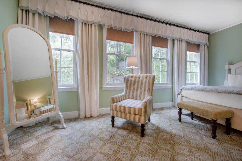ADA Traditional Room - 2 Double Beds interior